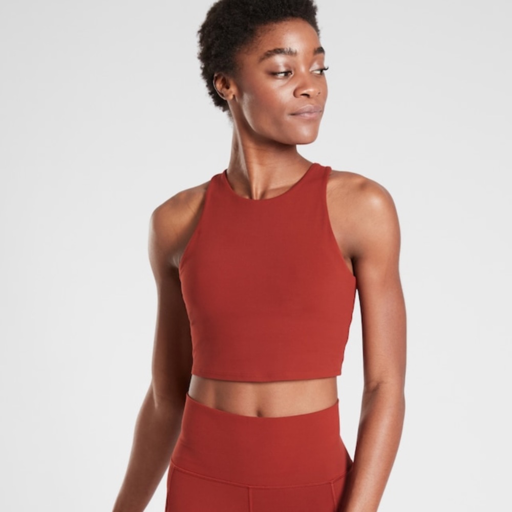Athleta Conscious Twist Crop in Powervita